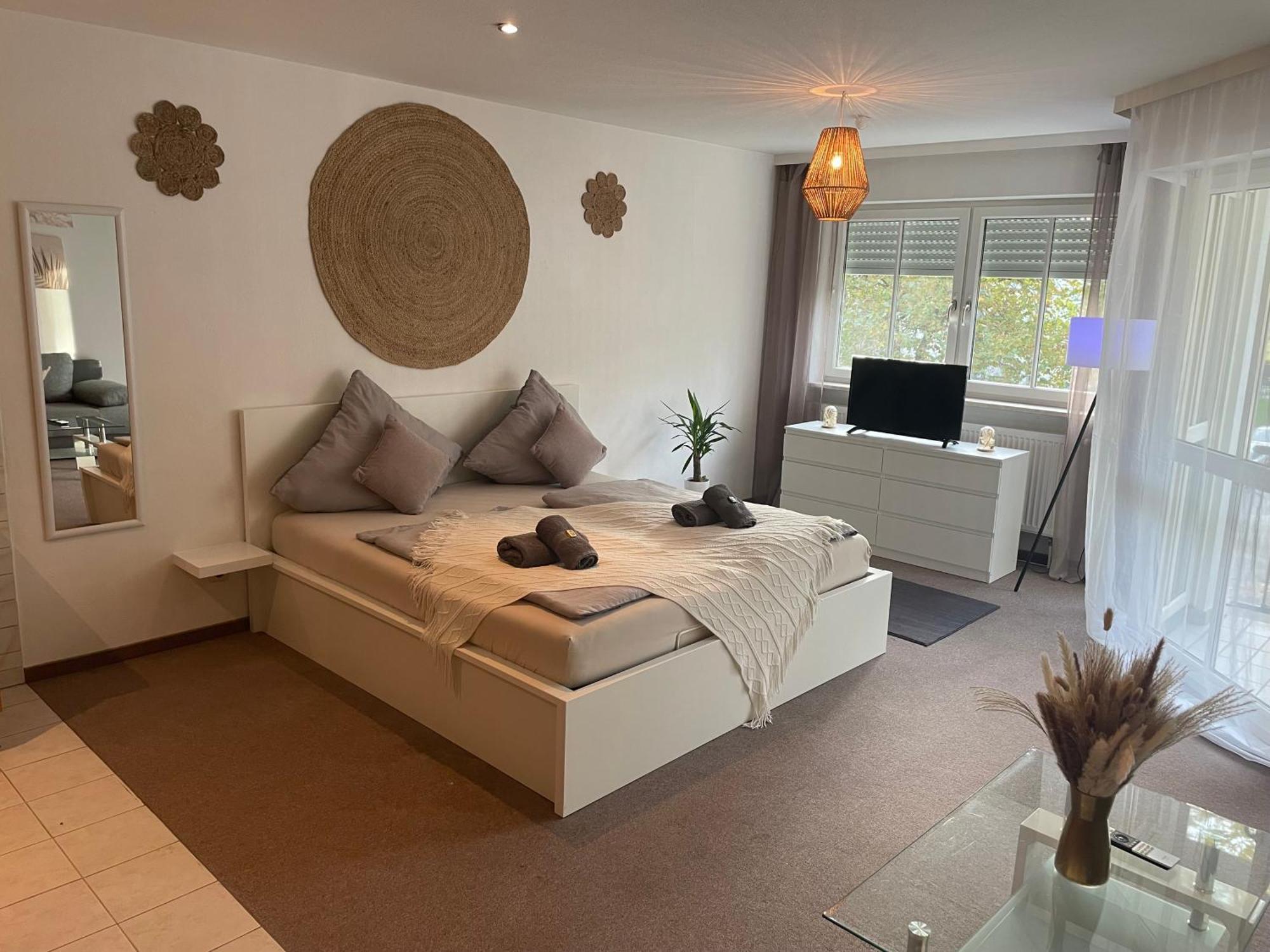 Kingsize Bett Boho Apartment Mit Tiefgarage Naehe Salzburg Freilassing Zewnętrze zdjęcie
